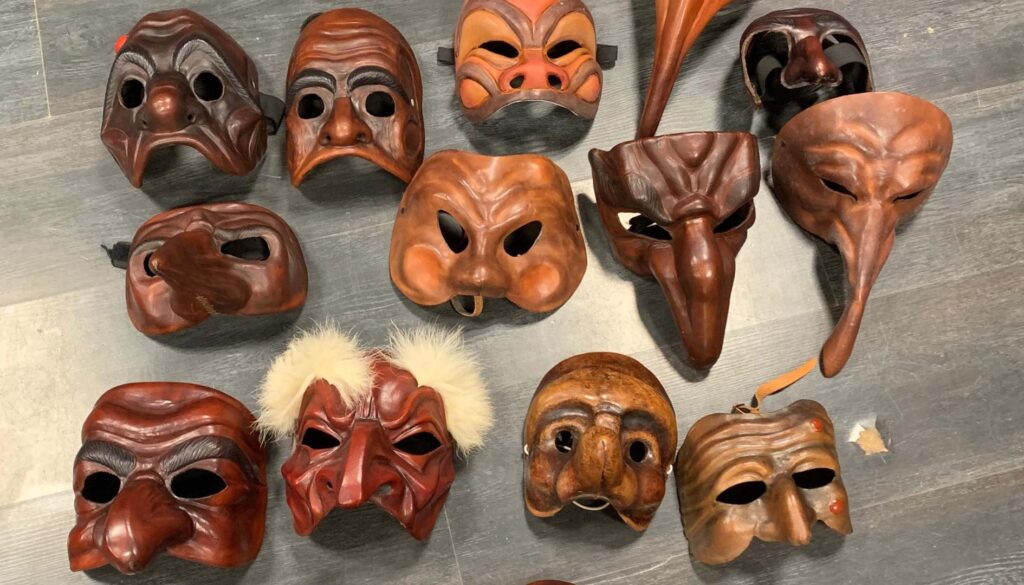 La symbolique des masques dans la Commedia dell'arte